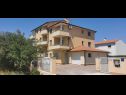 Apartamenty Gorgi - garden view: A2(2), A3(2), A4(2), A5(2), A6(2) Liznjan - Istria  - dom