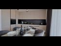 Apartamenty Mark 1 - 100 m from sea A1(6), A2(6) Medulin - Istria  - Apartament - A1(6): kuchnia z jadalnią