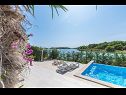 Apartamenty Dream - 20 m from sea: Gold(3) Medulin - Istria  - basen