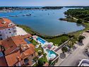 Apartamenty Fimi- with swimming pool A1 Blue(2), A2 Green(3), A3 BW(4) Medulin - Istria  - dom