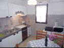 Apartamenty Med - with terrace : A1(4+1), A2(4) Medulin - Istria  - Apartament - A2(4): kuchnia z jadalnią