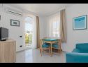 Apartamenty Fimi- with swimming pool A1 Blue(2), A2 Green(3), A3 BW(4) Medulin - Istria  - Apartament - A1 Blue(2): pokój dzienny