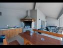 Dom wakacyjny LariF - luxury in nature: H(10+2) Nedescina - Istria  - Chorwacja  - komin