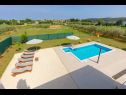 Dom wakacyjny Berto - with pool: H(4+2) Pomer - Istria  - Chorwacja  - basen