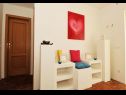 Apartamenty Martin - modern: A2(4), A3(4), A4(4) Rovinjsko Selo (Rovinj) - Istria  - Apartament - A4(4): korytarz