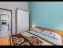 Apartamenty Zdrave - 500 m from sea: A1 prizemlje(4+2), A2 kat(4+2) Pinezici - Wyspa Krk  - Apartament - A2 kat(4+2): sypialnia