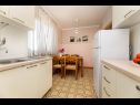 Apartamenty Ivano A1(4+1) Vrbnik - Wyspa Krk  - Apartament - A1(4+1): kuchnia z jadalnią