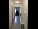 Apartamenty Karmen - modern and comfy: A1(2+1) Rijeka - Kvarner  - Apartament - A1(2+1): korytarz