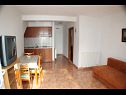 Apartamenty Sea View - cosy & comfortable: A2 Zaborke(4), A4 Somina(2+2) Brist - Riwiera Makarska  - Apartament - A4 Somina(2+2): kuchnia z jadalnią