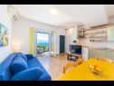 Apartamenty Horizont - 150 m from pebble beach: A1-Filip(4+2), A2-Mario(4+2) Brist - Riwiera Makarska  - Apartament - A1-Filip(4+2): pokój dzienny