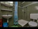Apartamenty Vlatko - affordable & cosy: SA1(4), SA2(2+2), SA3(2+2) Krvavica - Riwiera Makarska  - Studio apartament - SA2(2+2): łazienka z WC