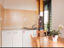 Apartamenty Srzi 1 - 200 m from sea: A4(2+2), A5(4) Makarska - Riwiera Makarska  - Apartament - A4(2+2): kuchnia z jadalnią