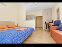 Apartamenty Gianni - modern & great location: SA1(2), A2(2+2), A3(2+2) Makarska - Riwiera Makarska  - Apartament - A2(2+2): pokój dzienny
