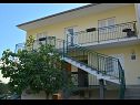 Apartamenty Zrine - comfortable with a balcony: A1(2+2) Makarska - Riwiera Makarska  - dom