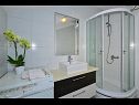 Apartamenty Marijo - 300 m from beach: A1(4+1) Makarska - Riwiera Makarska  - Apartament - A1(4+1): łazienka z WC