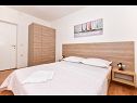 Apartamenty Marijo - 300 m from beach: A1(4+1) Makarska - Riwiera Makarska  - Apartament - A1(4+1): sypialnia