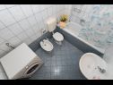 Apartamenty Stan - with pool : A1(4) Makarska - Riwiera Makarska  - Apartament - A1(4): łazienka z WC