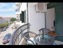 Apartamenty Rose - comfy deluxe : A1(4) Makarska - Riwiera Makarska  - Apartament - A1(4): tarasa