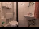 Apartamenty Josi - great view: A1(4+2) Makarska - Riwiera Makarska  - Apartament - A1(4+2): łazienka z WC