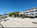 Apartamenty Tomo - 10 m from beach: A1(2+2), SA2(2) Zaostrog - Riwiera Makarska  - parking