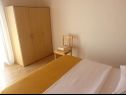 Apartamenty Drago - 50 m from sea: A2(2+2) Betina - Wyspa Murter  - Apartament - A2(2+2): sypialnia