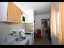 Apartamenty Marica - 10m from sea: SA2(2), A3(2), SA5(2), SA6(2), SA7(2) Tisno - Wyspa Murter  - Studio apartament - SA2(2): kuchnia