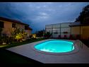 Dom wakacyjny Miho - with pool : H(12+4) Omis - Riwiera Omis  - Chorwacja  - basen