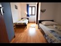 Apartamenty Maja - peaceful and quiet location A1(4+1), A2(2+2) Dobropoljana - Wyspa Pasman  - Apartament - A1(4+1): sypialnia