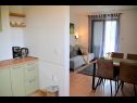 Apartamenty Maja - peaceful and quiet location A1(4+1), A2(2+2) Dobropoljana - Wyspa Pasman  - Apartament - A2(2+2): kuchnia z jadalnią