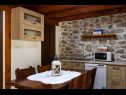 Dom wakacyjny Three holiday homes: H1 Azur (4), H2 Wood (4), H3 Ston (4+2) Orebic - Półwysep Peljesac  - Chorwacja  - H2 Wood (4): kuchnia z jadalnią
