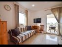 Apartamenty Lidija - family friendly & close to the sea: A1(4), B2(2+2), C3(2) Banjol - Wyspa Rab  - Apartament - A1(4): pokój dzienny
