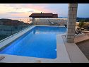 Dom wakacyjny Filippo - with pool : H(8+3) Bilo - Riwiera Sibenik  - Chorwacja  - basen