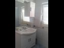 Apartamenty Anica A1(2+1), A2(2+2) Zatoka Kanica (Rogoznica) - Riwiera Sibenik  - Chorwacja  - Apartament - A1(2+1): łazienka z WC