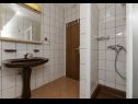 Apartamenty Neda - 150 M from pebble beach : A1(6), A2(4), SA3(2) Primosten - Riwiera Sibenik  - Apartament - A2(4): łazienka z WC