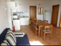 Apartamenty Dia - 200 m from beach: A1 donji (6), A2 gornji(4+2) Primosten - Riwiera Sibenik  - Apartament - A2 gornji(4+2): pokój dzienny