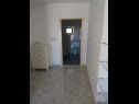 Apartamenty Gorde - air conditioning: Sunce (2) Primosten - Riwiera Sibenik  - Apartament - Sunce (2): korytarz