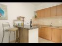 Apartamenty Slava - cosy apartments for 2 person: A5 - crni (2), A4 - zeleni (2) Vodice - Riwiera Sibenik  - Apartament - A4 - zeleni (2): kuchnia