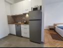Apartamenty Kati - 150 m from beach: A2(4), A4(2), SA3(2), SA5(2), SA6(2) Vodice - Riwiera Sibenik  - Studio apartament - SA6(2): kuchnia
