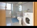 Apartamenty Ana - quiet and peaceful: A1(4+1), A2(4+1) Maslinica - Wyspa Solta  - Apartament - A2(4+1): łazienka z WC