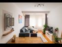 Apartamenty Jurica - 100 m from sea: A1(4+2), SA2(2), A3(2+2) Kastel Novi - Riwiera Split  - Apartament - A1(4+2): pokój dzienny