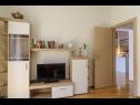 Apartamenty Vana - 400 m from beach: A1(4+1) Kastel Novi - Riwiera Split  - Apartament - A1(4+1): pokój dzienny