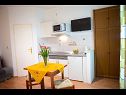 Apartamenty Robi - 50m from beach SA2(2+1), SA4(2+1), R1(2), R3(2) Podstrana - Riwiera Split  - Studio apartament - SA2(2+1): kuchnia z jadalnią