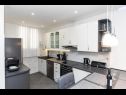 Apartamenty Silva - central & modern: A(4) Split - Riwiera Split  - Apartament - A(4): kuchnia