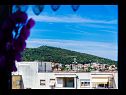 Apartamenty Dragica - central : A2(3+1) Split - Riwiera Split  - Apartament - A2(3+1): widok z okna (dom i otoczenie)