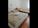 Apartamenty Anka- comfortable and affordable A2(3+2), A1(6) Marina - Riwiera Trogir  - Apartament - A1(6): sypialnia