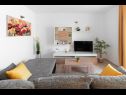 Apartamenty Lux 2 - heated pool: A2(4+2), A3(4+2) Marina - Riwiera Trogir  - Apartament - A2(4+2): pokój dzienny