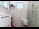 Apartamenty Iva - great view: A1(4) Seget Donji - Riwiera Trogir  - Apartament - A1(4): łazienka z WC