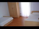 Apartamenty Ante - 80 m from sea: A1(4), A2(2+1) Seget Vranjica - Riwiera Trogir  - Apartament - A1(4): sypialnia