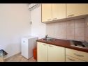 Apartamenty Mare - 30 m from pebble beach: SA1(2), SA2(2), A3(4), A4(4), A5(8) Seget Vranjica - Riwiera Trogir  - Studio apartament - SA1(2): kuchnia