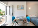 Apartamenty Mare - 30 m from pebble beach: SA1(2), SA2(2), A3(4), A4(4), A5(8) Seget Vranjica - Riwiera Trogir  - Studio apartament - SA2(2): interier